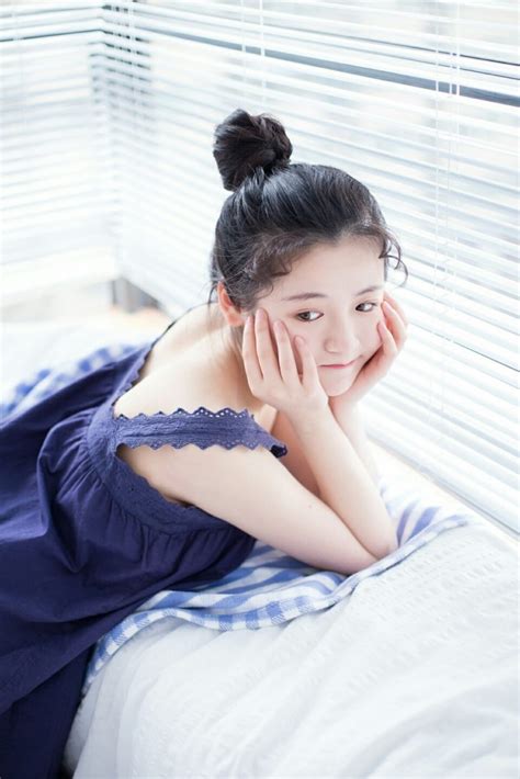 习近平同出席纪念大会的各国嘉宾登上天安门城楼